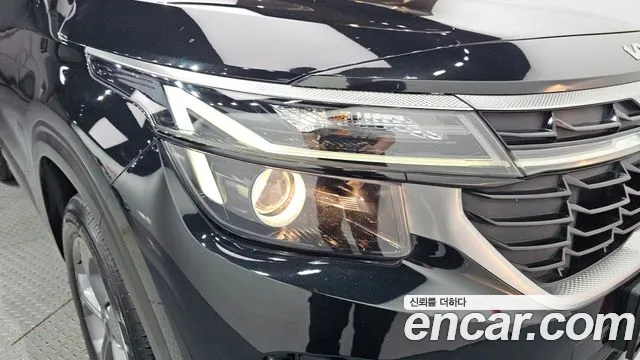 Kia Seltos New — Фото автомобиля 7