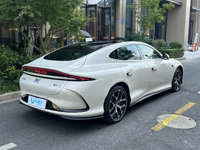 IM Motors L6 — Фото автомобиля 4
