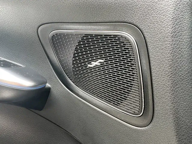 Mercedes-Benz C-Class — Фото автомобиля 11