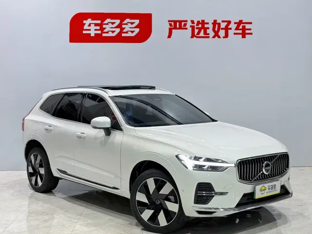Volvo XC60 — Фото автомобиля 3