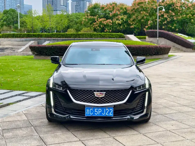 Cadillac CT5 — Фото автомобиля 2