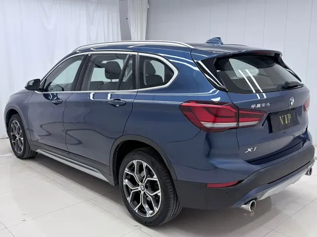 BMW X1 — Фото автомобиля 4