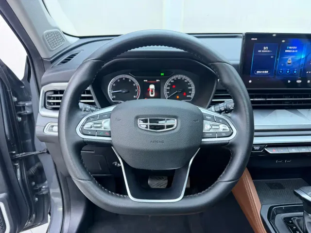 Geely Vision X6 — Фото автомобиля 11