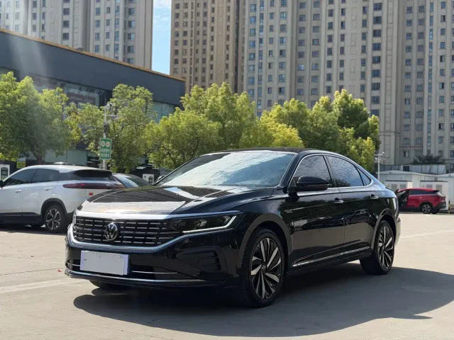 Фотография автомобиля — Volkswagen Passat
