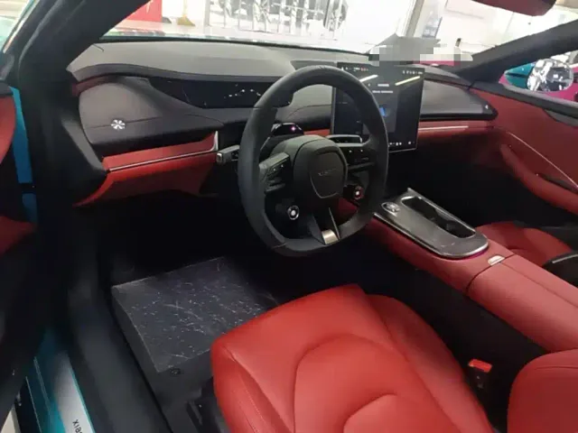 Xiaomi SU7 — Фото автомобиля 9