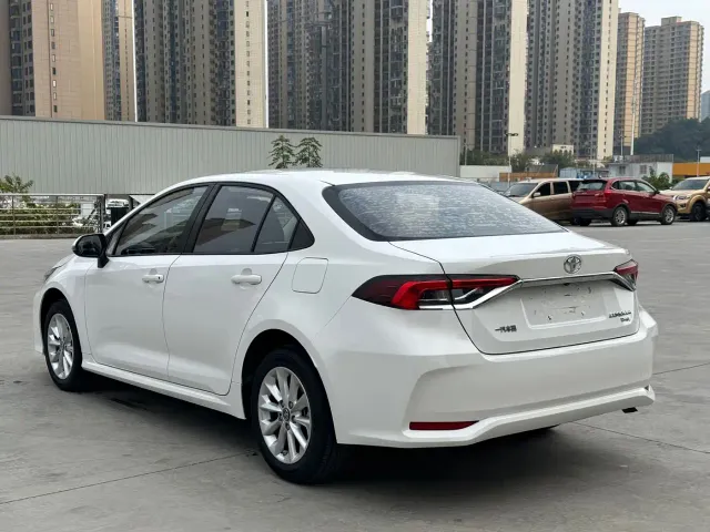 Toyota Corolla — Фото автомобиля 4