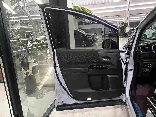 Honda Elysion — Фото автомобиля 17