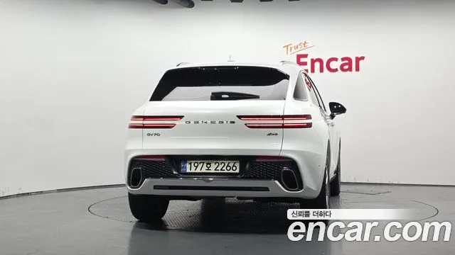 Genesis GV70 2.5T Бензин AWD — Фото автомобиля 4