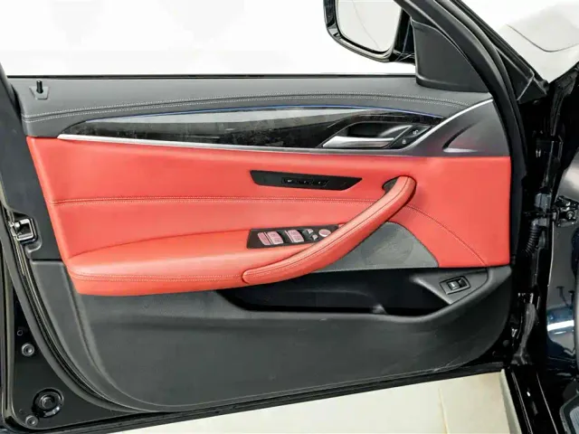 BMW 5 Series — Фото автомобиля 16