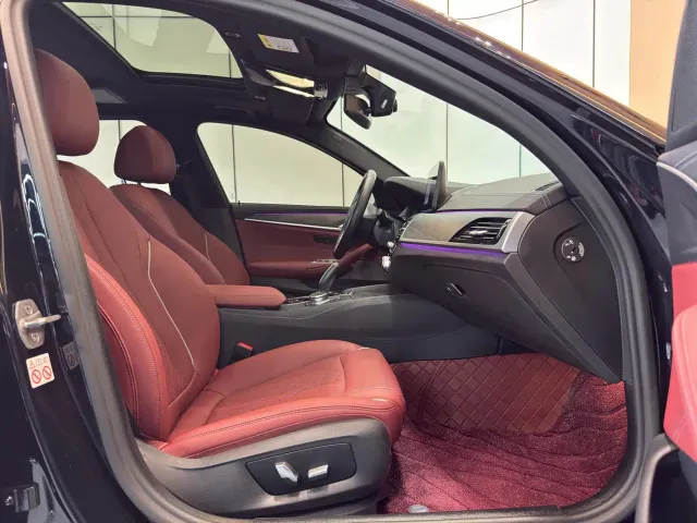BMW 5 Series — Фото автомобиля 9
