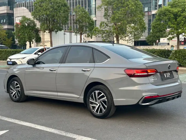 Volkswagen Lavida — Фото автомобиля 13