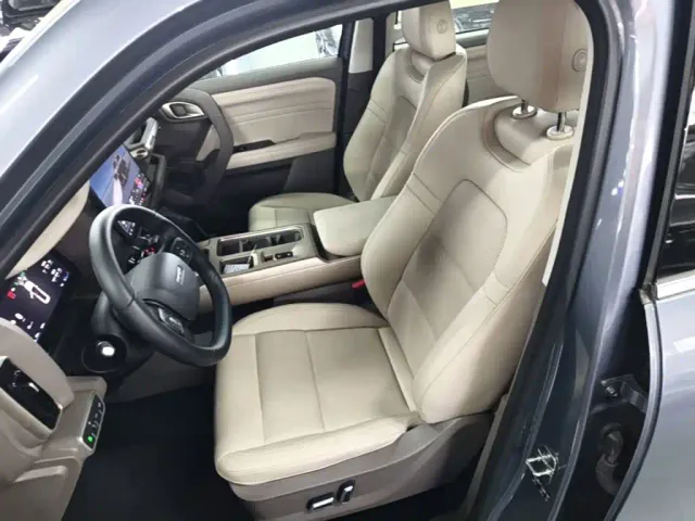 Haval Big Dog — Фото автомобиля 14