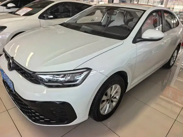 Фотография автомобиля — Volkswagen Lavida