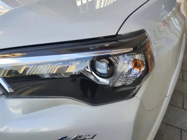 Toyota 4Runner — Фото автомобиля 5