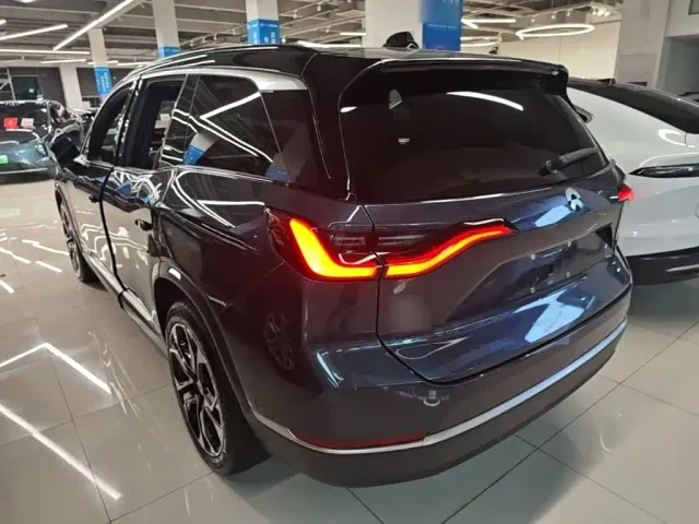 Nio ES8 — Фото автомобиля 4