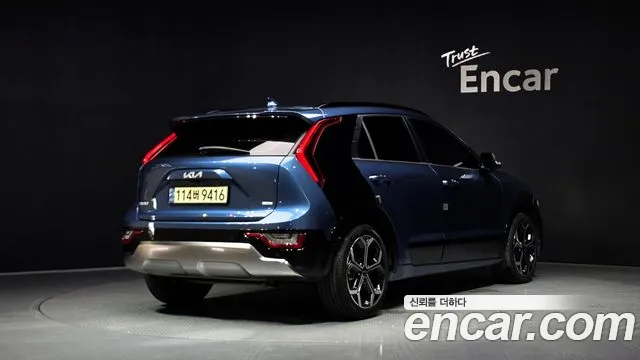Kia Niro The All New Niro Signature — Фото автомобиля 2