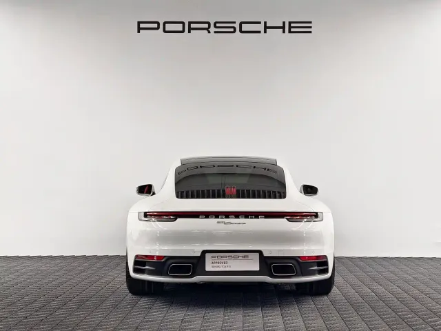 Porsche 911 — Фото автомобиля 5