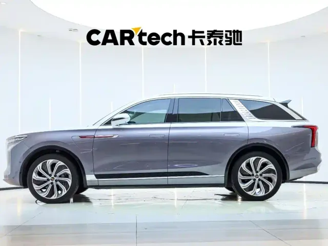 Hongqi E-HS9 — Фото автомобиля 7