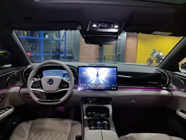 BYD Han — Фото автомобиля 11