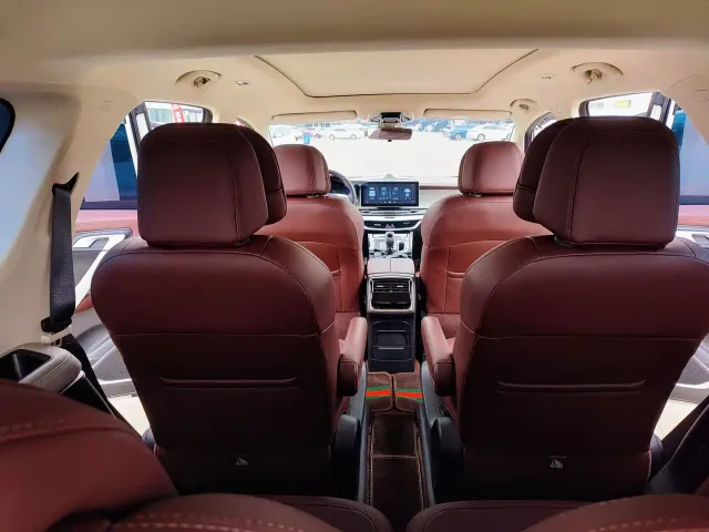 Geely Jiaji — Фото автомобиля 10