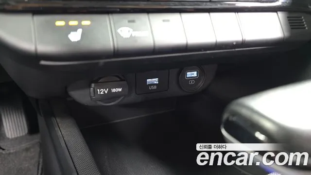 Hyundai Avante CN7 — Фото автомобиля 30