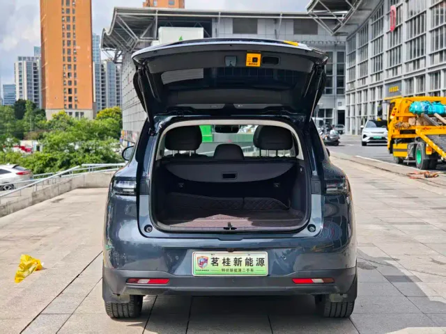 Leapmotor B10 — Фото автомобиля 15