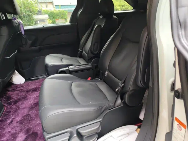 Toyota Granvia — Фото автомобиля 14