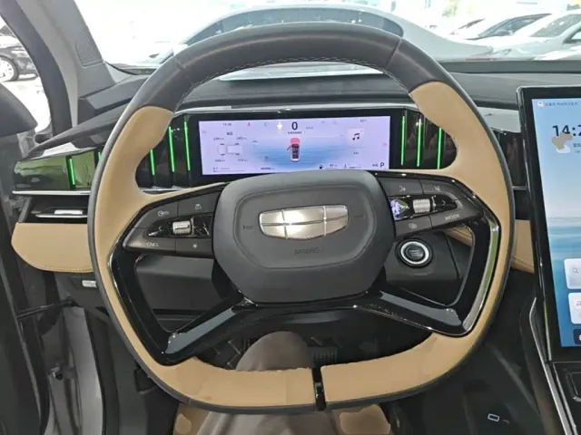 Geely Boyue L — Фото автомобиля 10