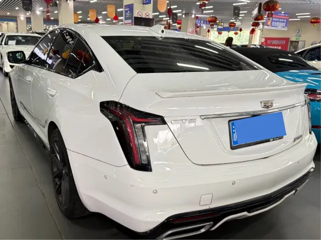 Cadillac CT5 — Фото автомобиля 3