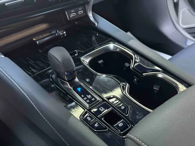 Lexus RX — Фото автомобиля 8