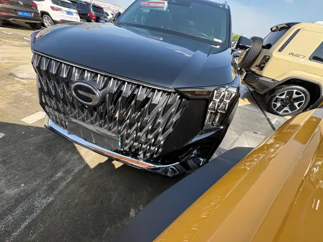 GAC Trumpchi GS8 — Фото автомобиля 3