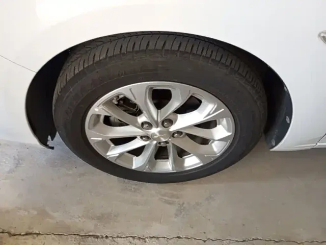Chevrolet Monza — Фото автомобиля 22