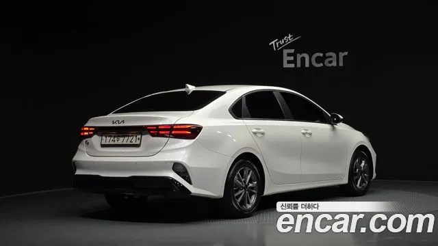 Фотография автомобиля — Kia K3 Generation 2