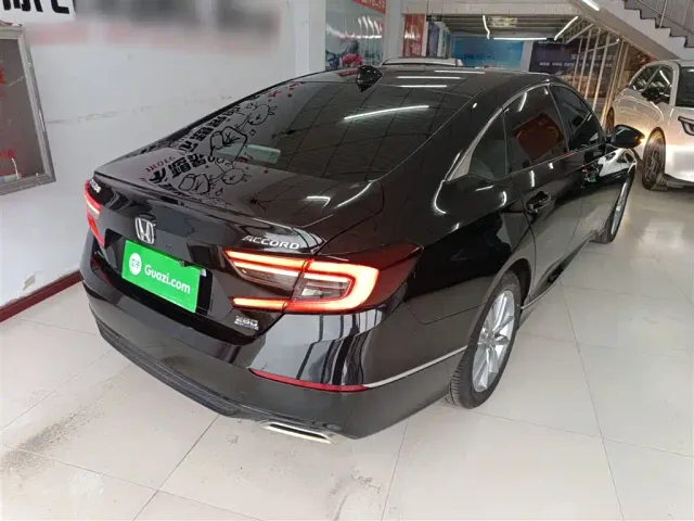 Honda Accord — Фото автомобиля 6