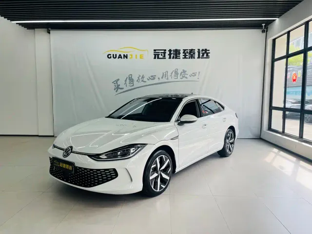 Фотография автомобиля — Volkswagen Lamando