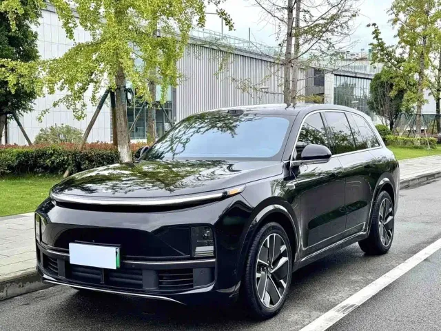 Фотография автомобиля — Li Auto L8