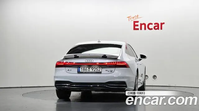 Audi A7 4K — Фото автомобиля 4