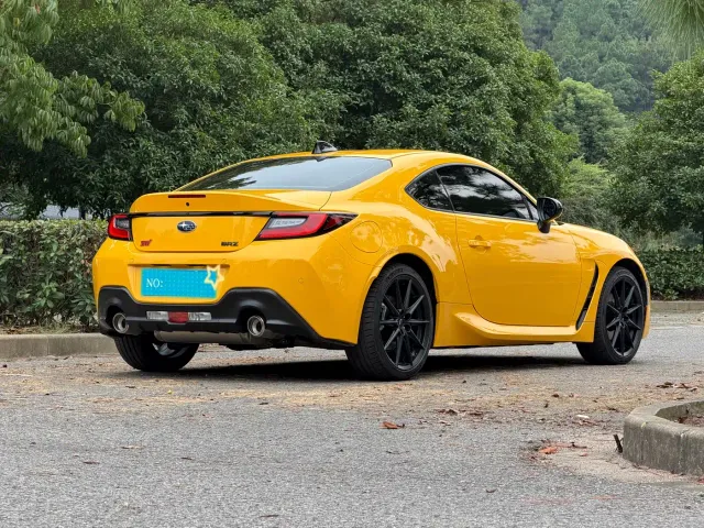 Subaru Subaru BRZ 2025 2.4L Manual Edge Limited Edition — Фото автомобиля 6