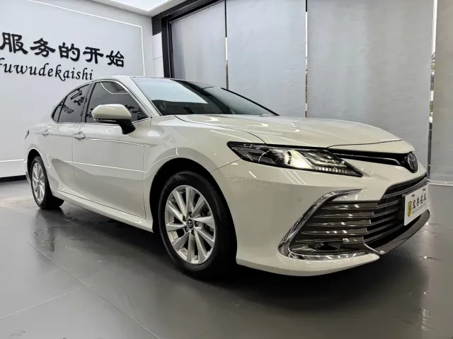 Toyota Camry — Фото автомобиля 3