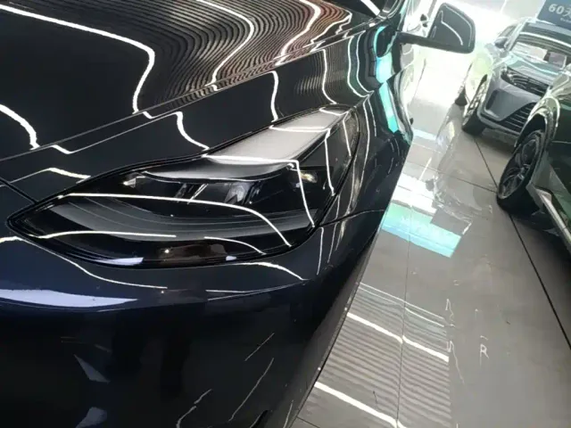 Tesla Model Y — Фото автомобиля 23