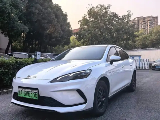 Фотография автомобиля — BYD Seal 05 DM-i