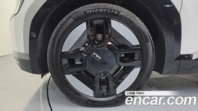 Kia EV9 — Фото автомобиля 5