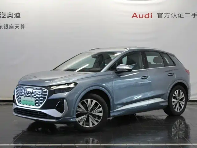 Фотография автомобиля — Audi Q4 e-tron