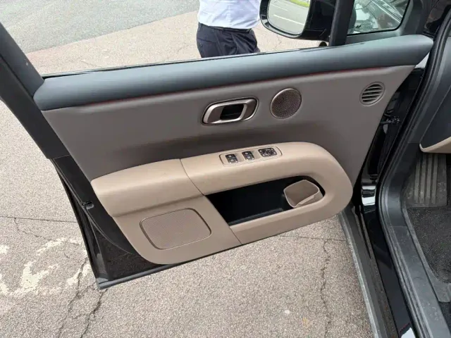 Li Auto i6 — Фото автомобиля 6