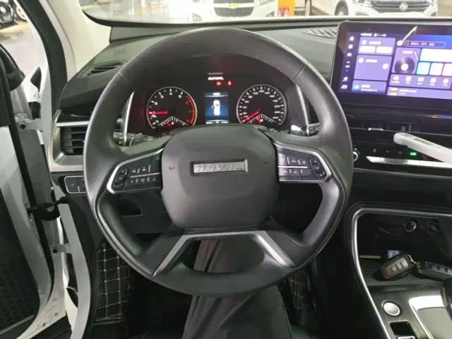 Haval H6 — Фото автомобиля 10