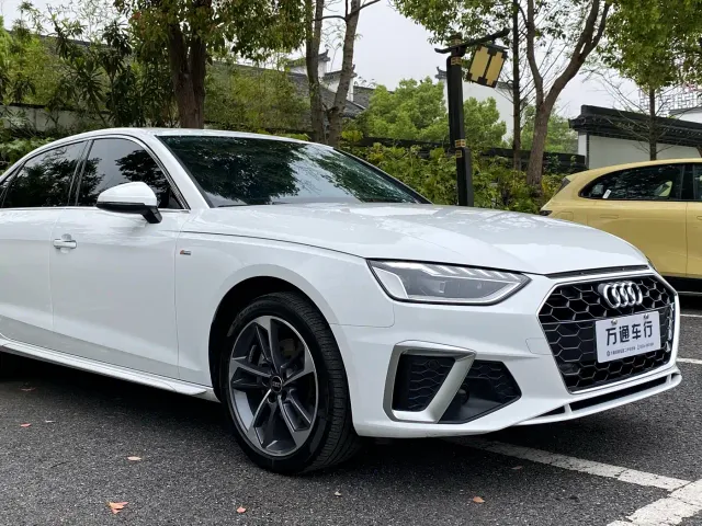Audi A4L — Фото автомобиля 7