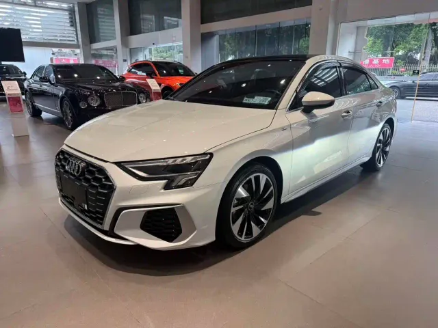 Фотография автомобиля — Audi A3