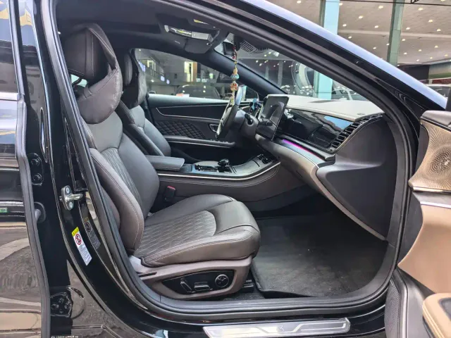 BYD Han — Фото автомобиля 12