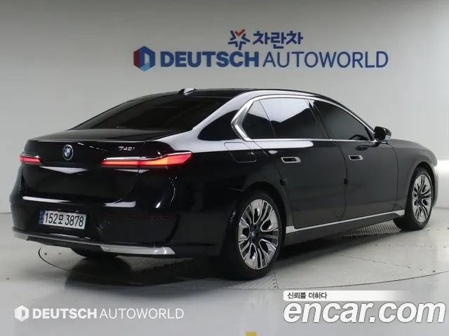BMW 7 Series G70 — Фото автомобиля 2