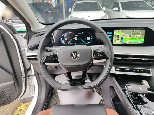 Changan Eado — Фото автомобиля 10